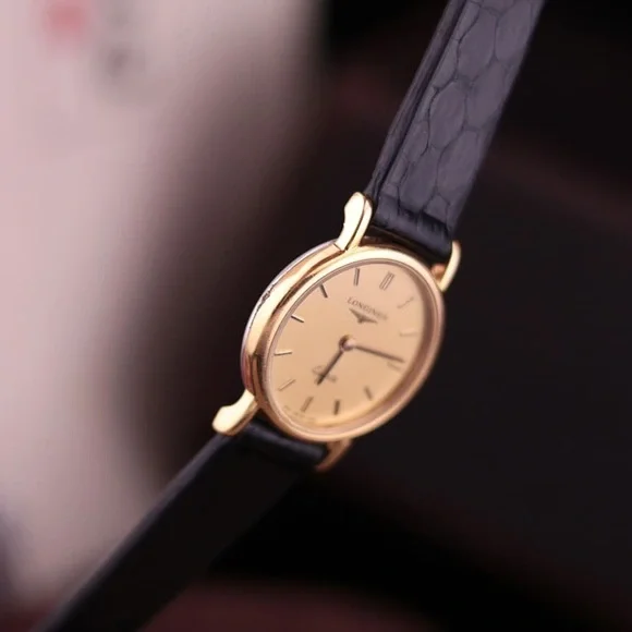 Vintage 1980s Longines 962 6683 21mm Women’s Watch
Swiss Made, Gold-Plated - Picture 5 of 6